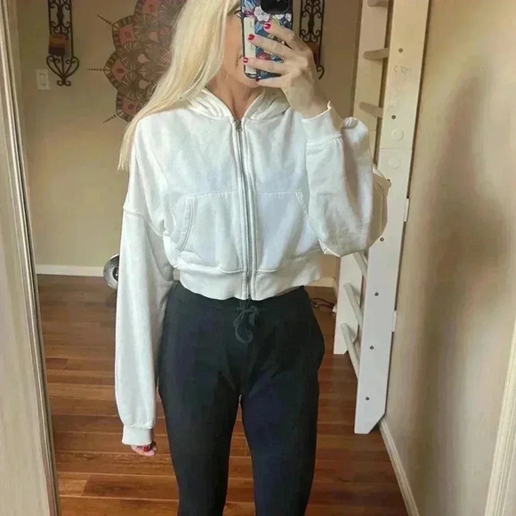 H&M crop jacket - Picture 1 of 3